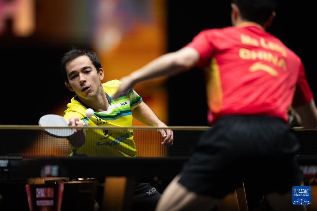 引着全球足 引着全球足